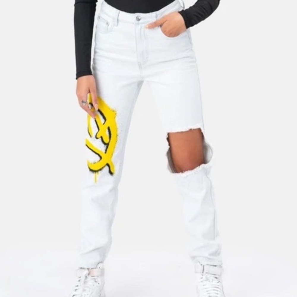 Adika ripped mom jeans